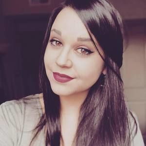 Meet your Posher, Felicia